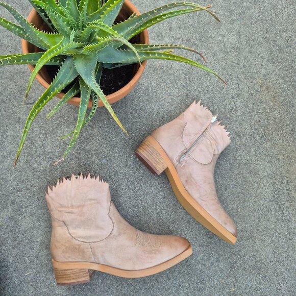 New NIB BED STU ROAN Leather Ankle Bootie Flame Edged Size 7.5 Southwestern Boho - Picture 1 of 16